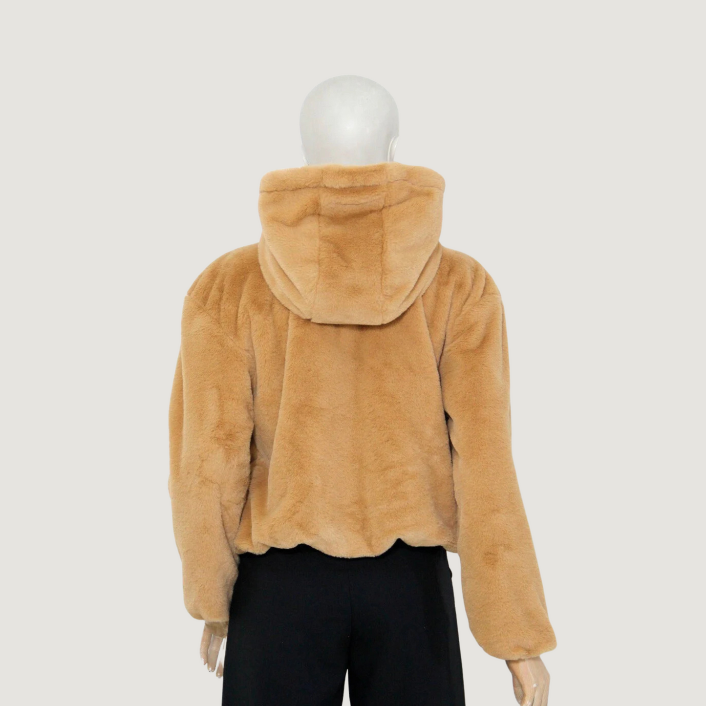 Chaqueta polar con capucha acogedora