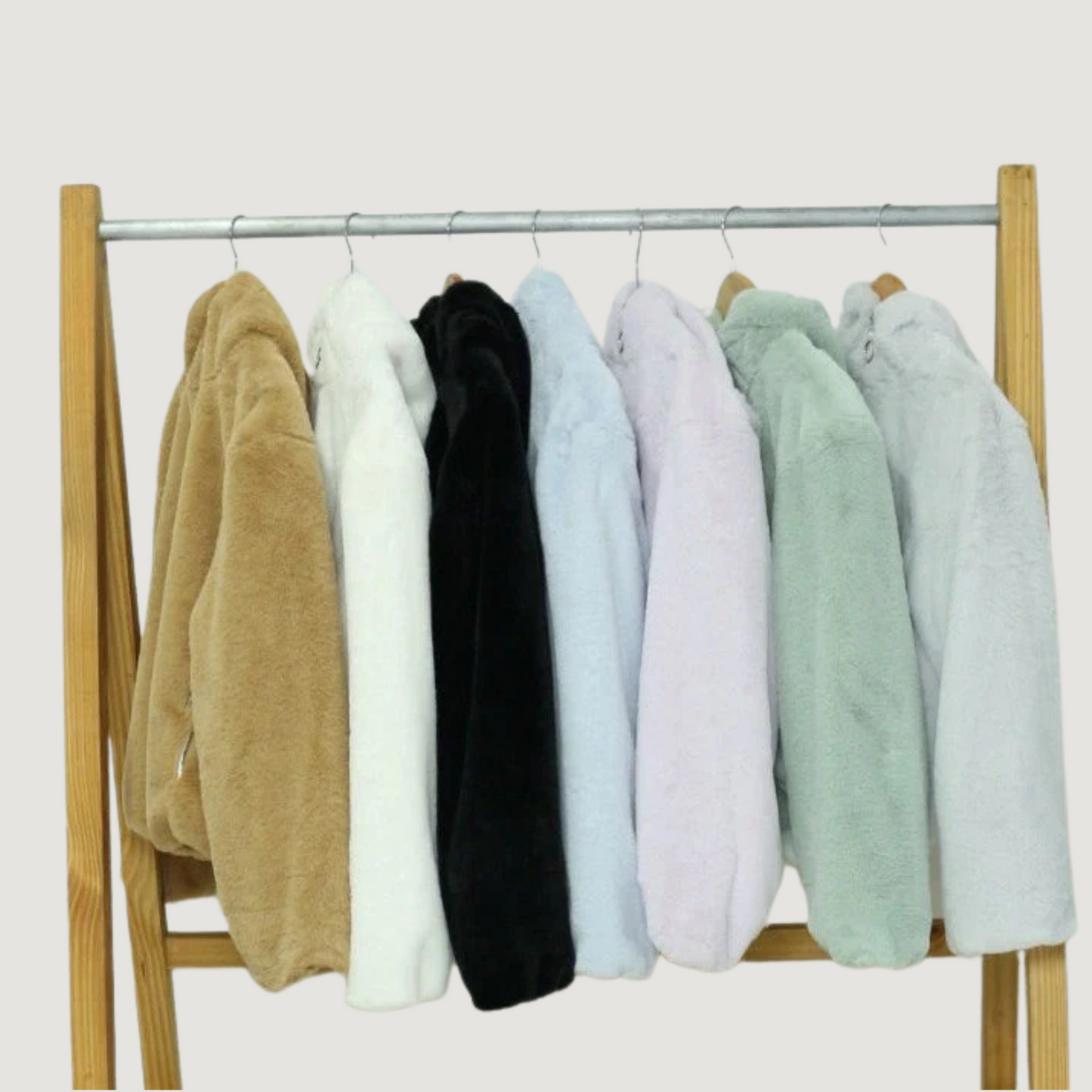 Chaqueta polar con capucha acogedora