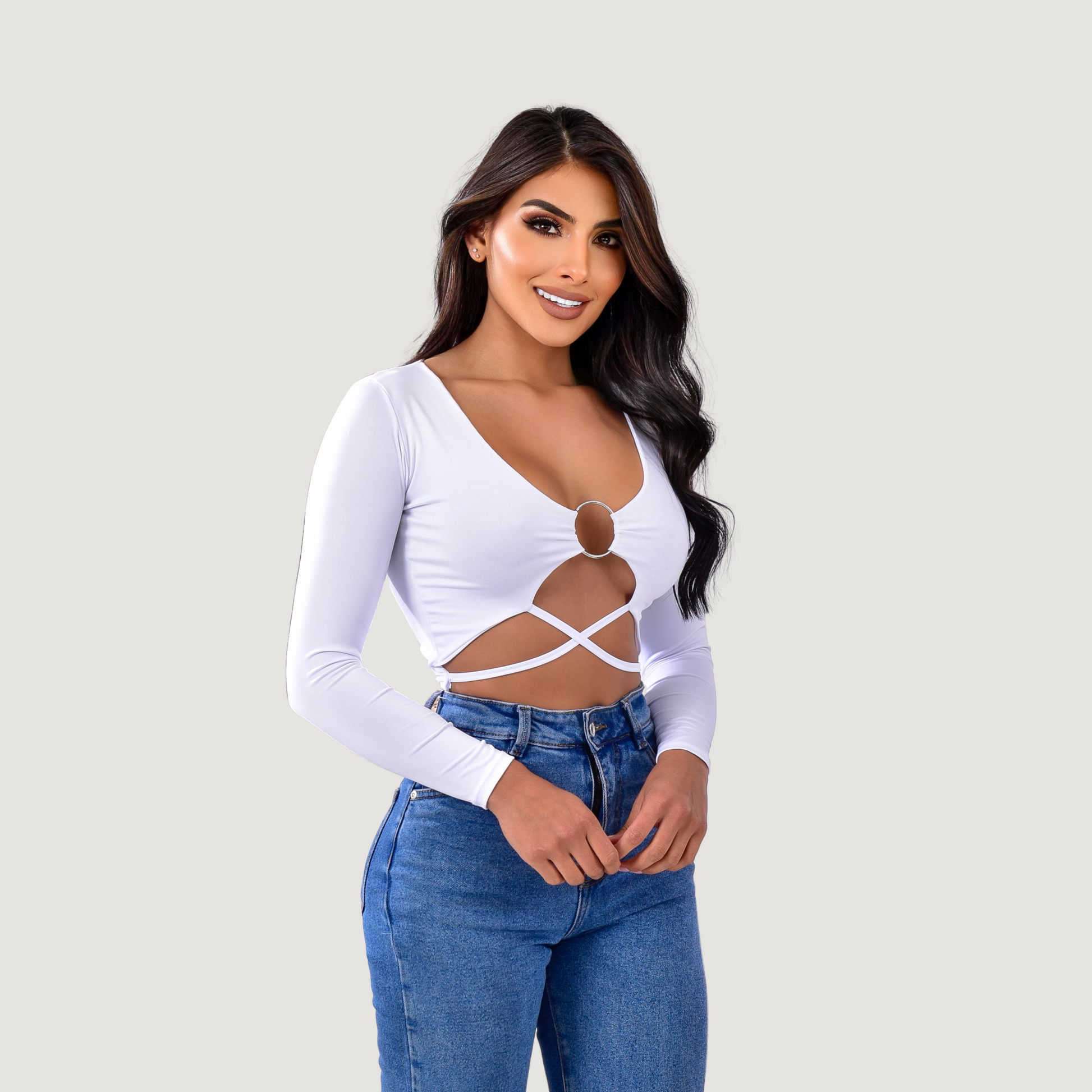 Long sleeve crop top- open neckline - Saida Fashion 