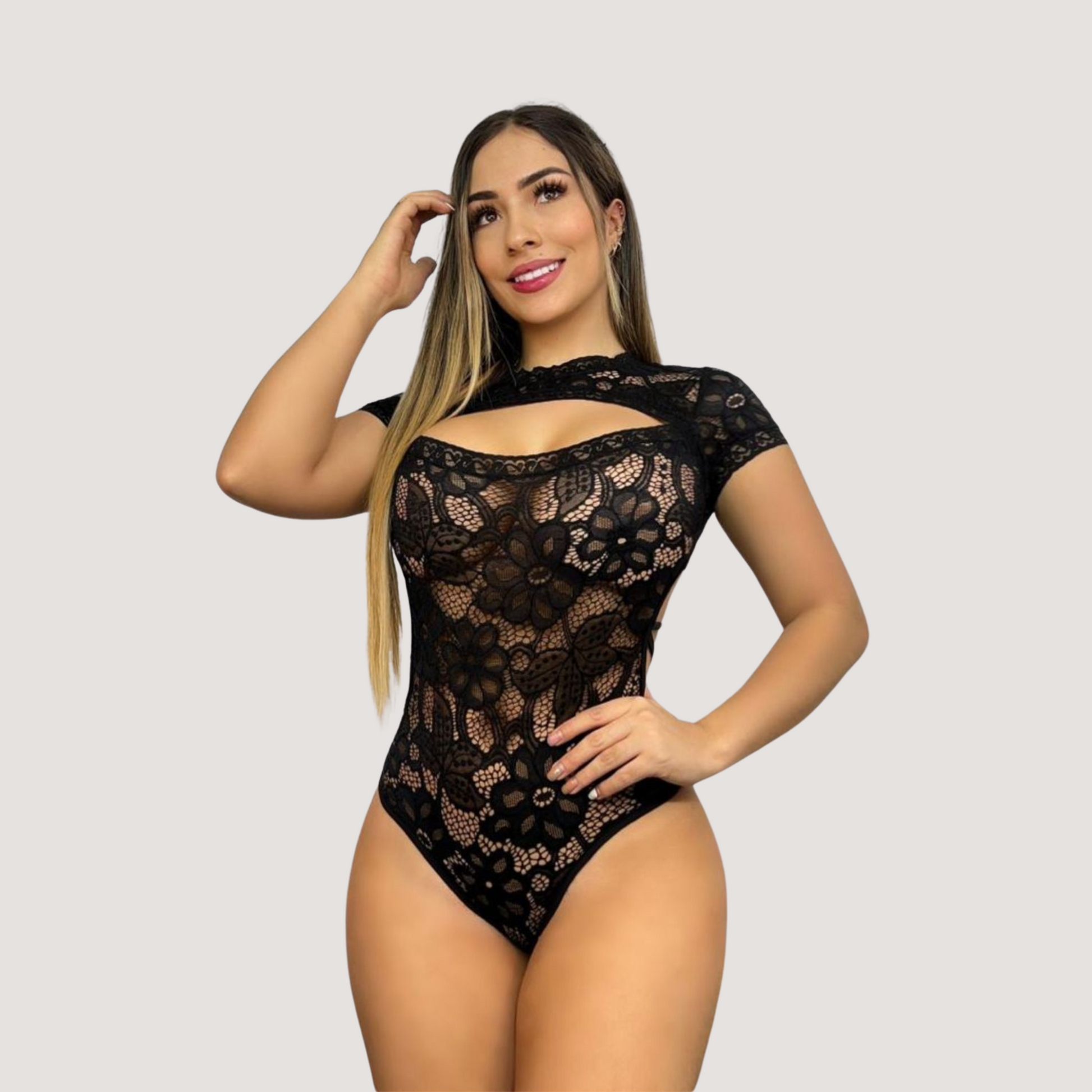 Cut Out Bodysuit - Chest Cut-Out - Saida Fashion 