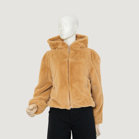 Chaqueta polar con capucha acogedora