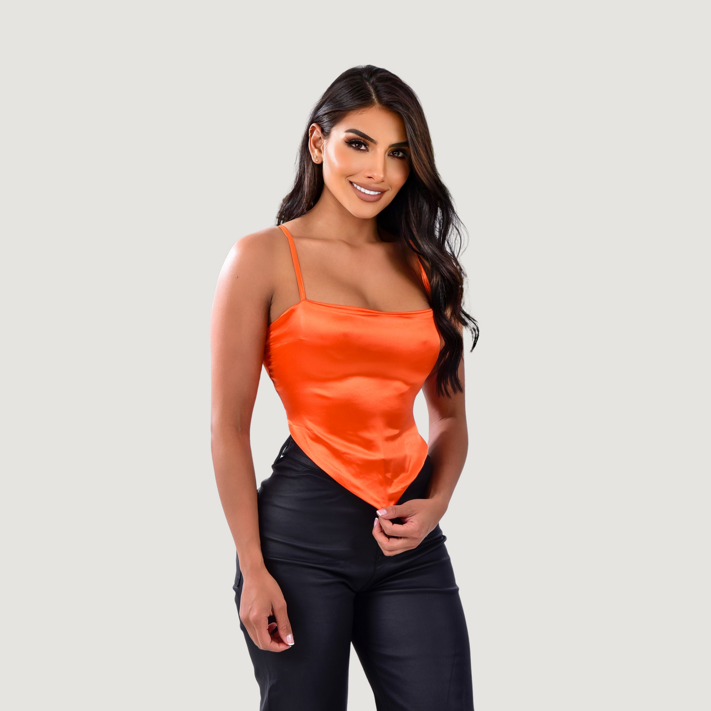 Silk crop top with straight neckline - Saida Fashion 