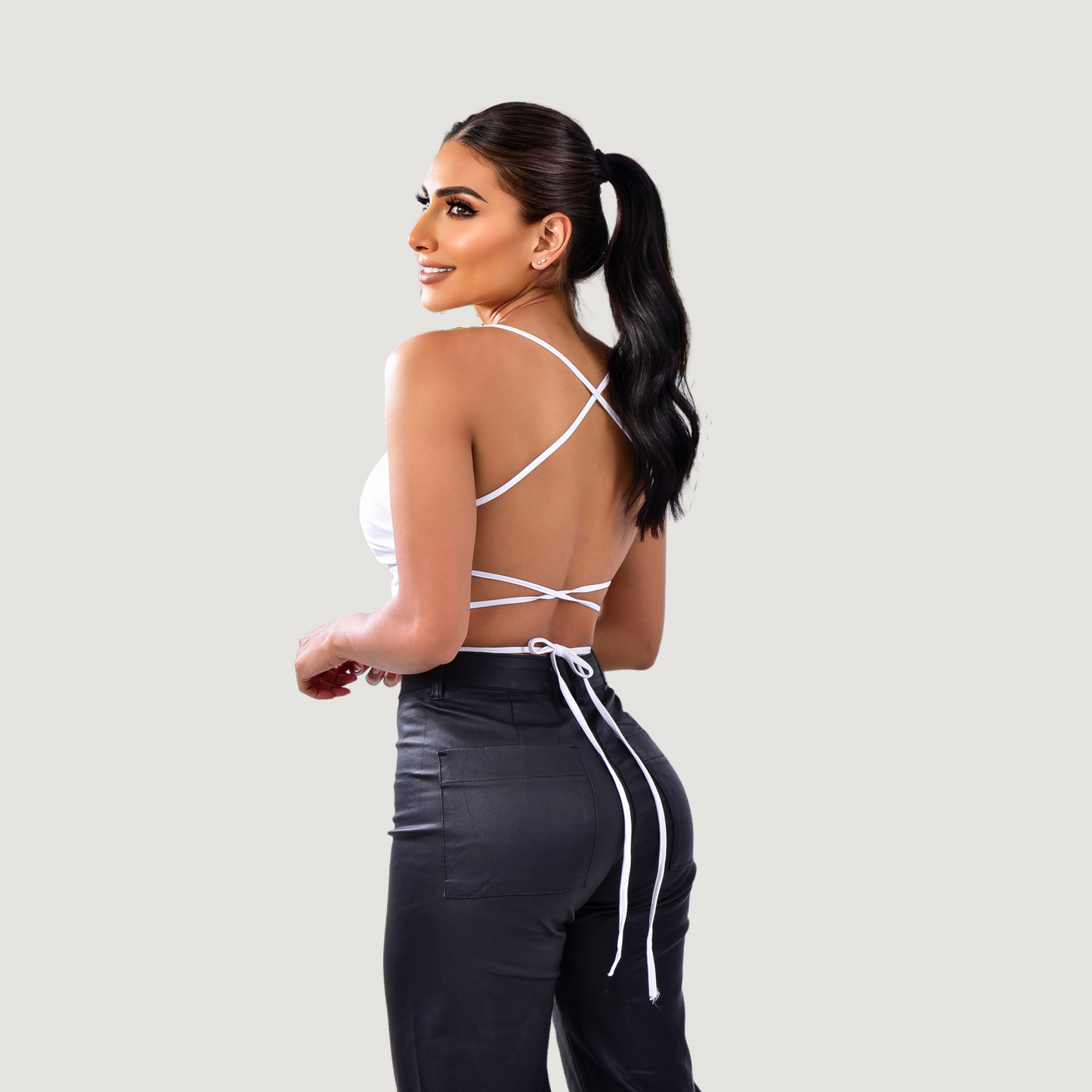 Open back top with delicate straps - Saida Fashion 