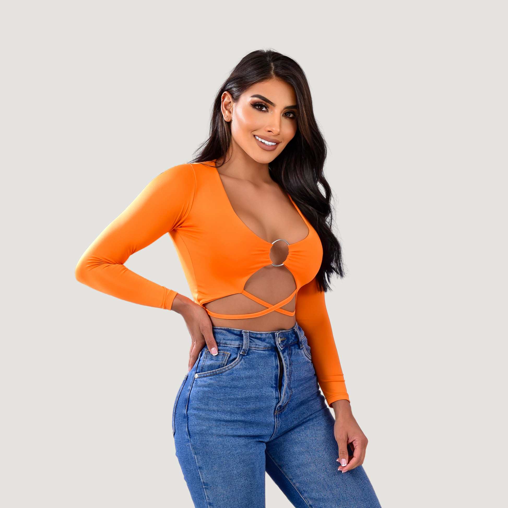 Long sleeve crop top- open neckline - Saida Fashion 