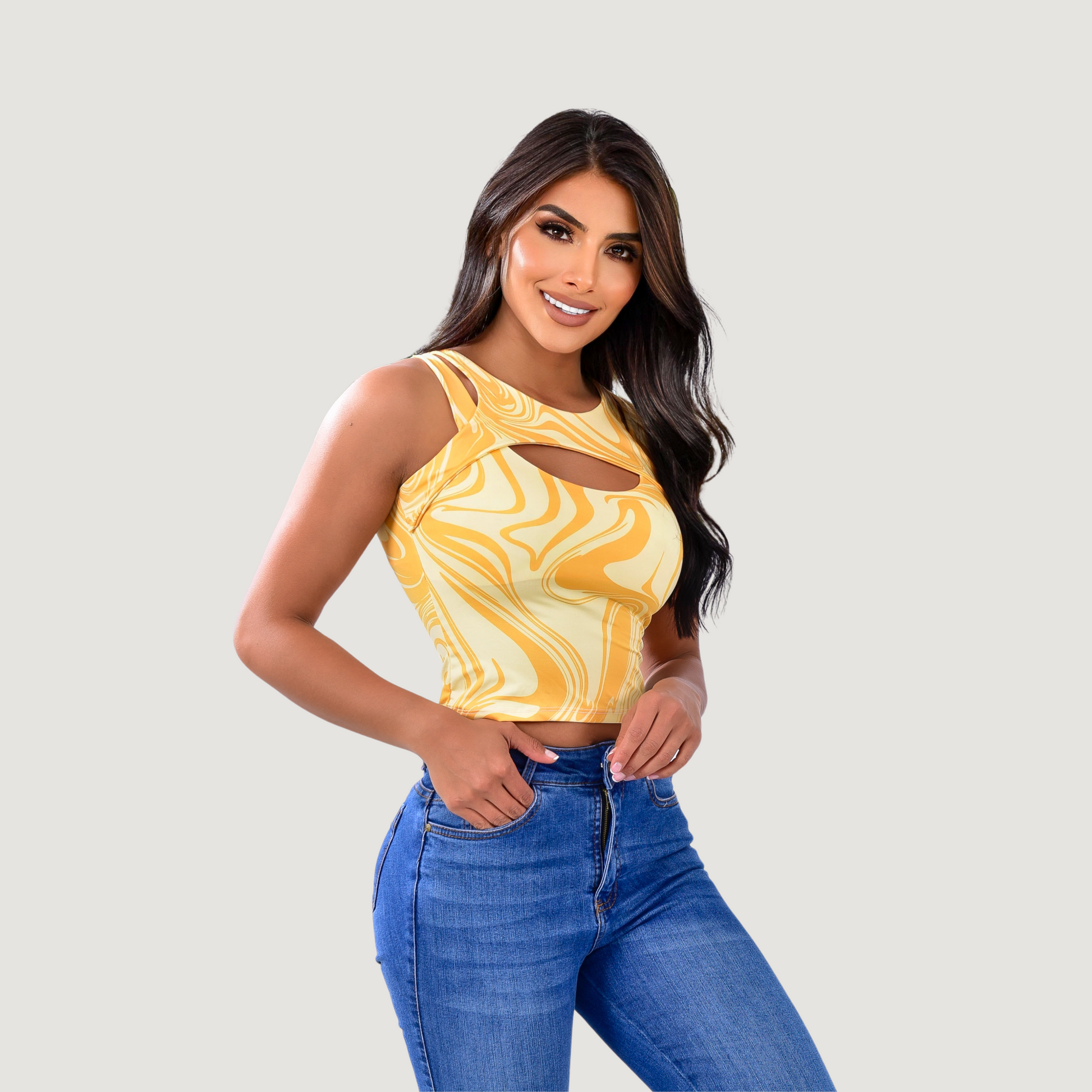 Cut out crop top with spandex material - Saida Fashion 