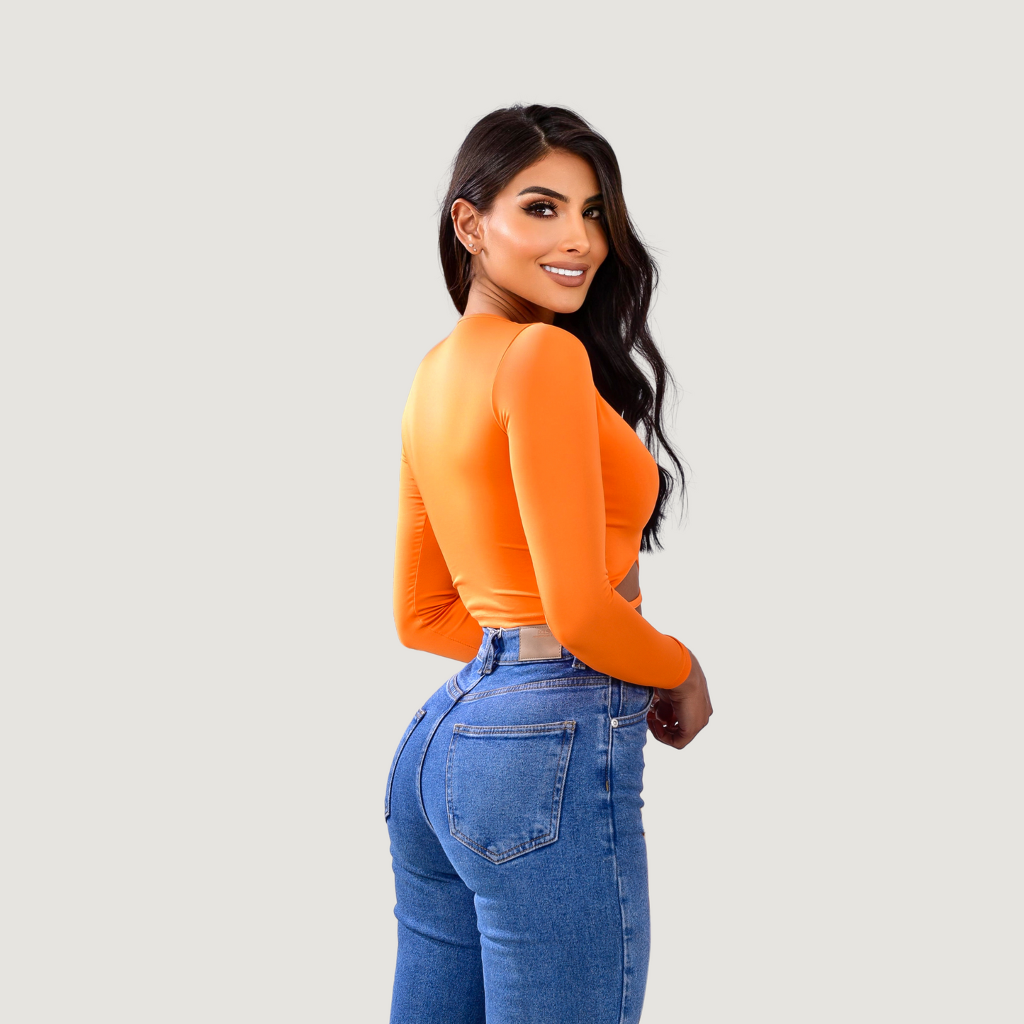 Long sleeve crop top- open neckline - Saida Fashion 