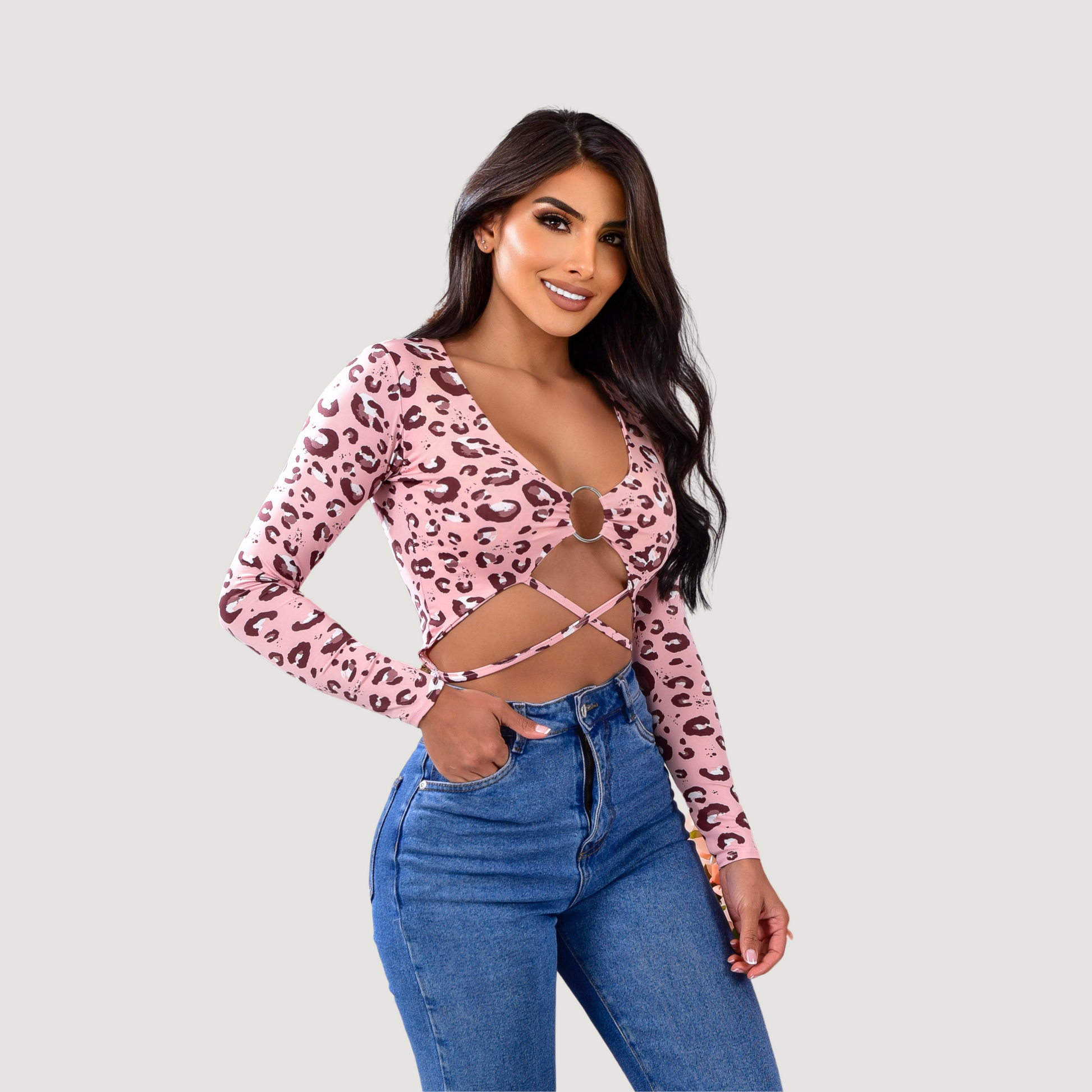 Long sleeve crop top- open neckline - Saida Fashion 