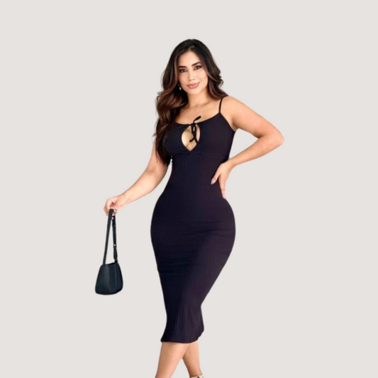 Vestido midi elástico con escote en forma de cerradura